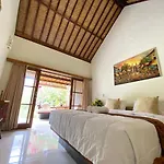 Pomelo Guest House