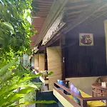 Pomelo Guest House
