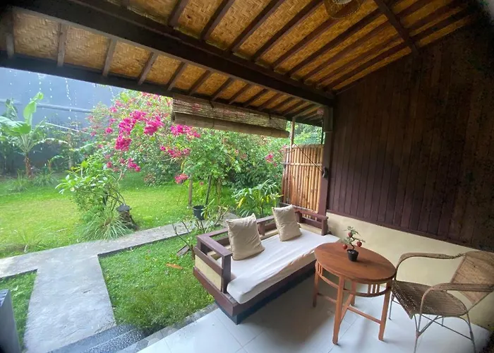 Pomelo Guest House